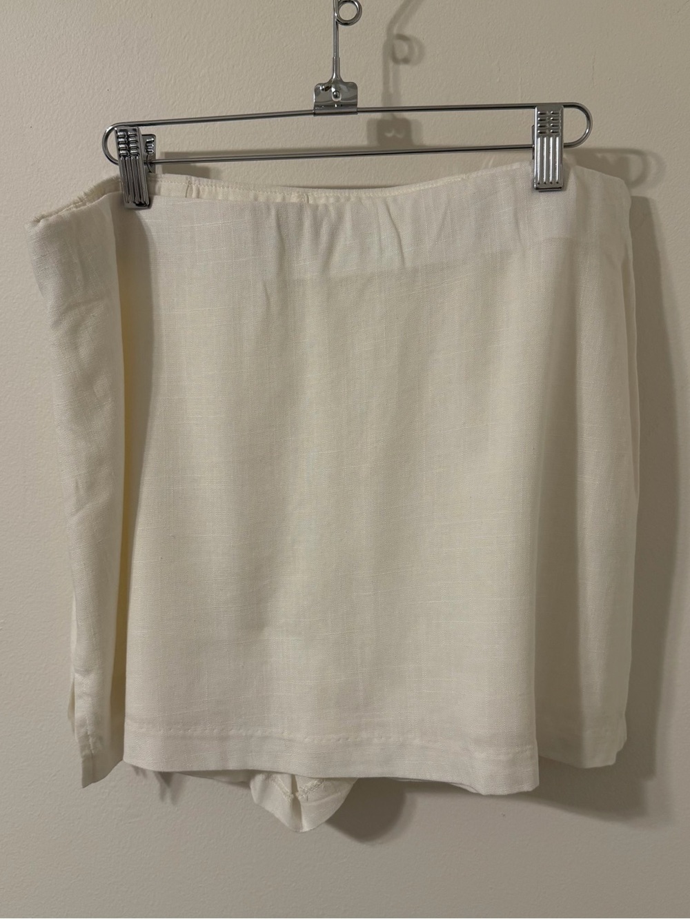 White Linen Blend Skort Size XL NWOT